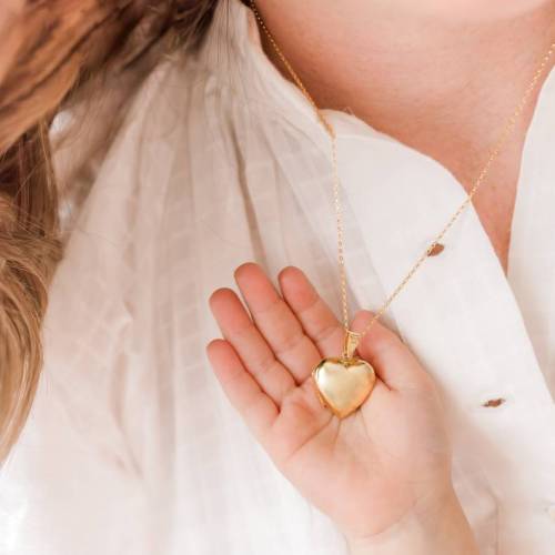Medium Simple Heart Locket Necklace