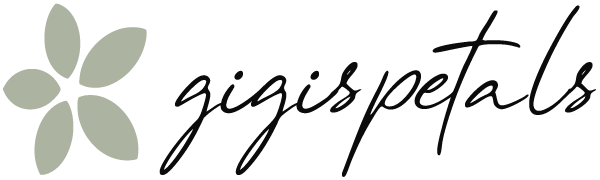 GiGisPetals Logo